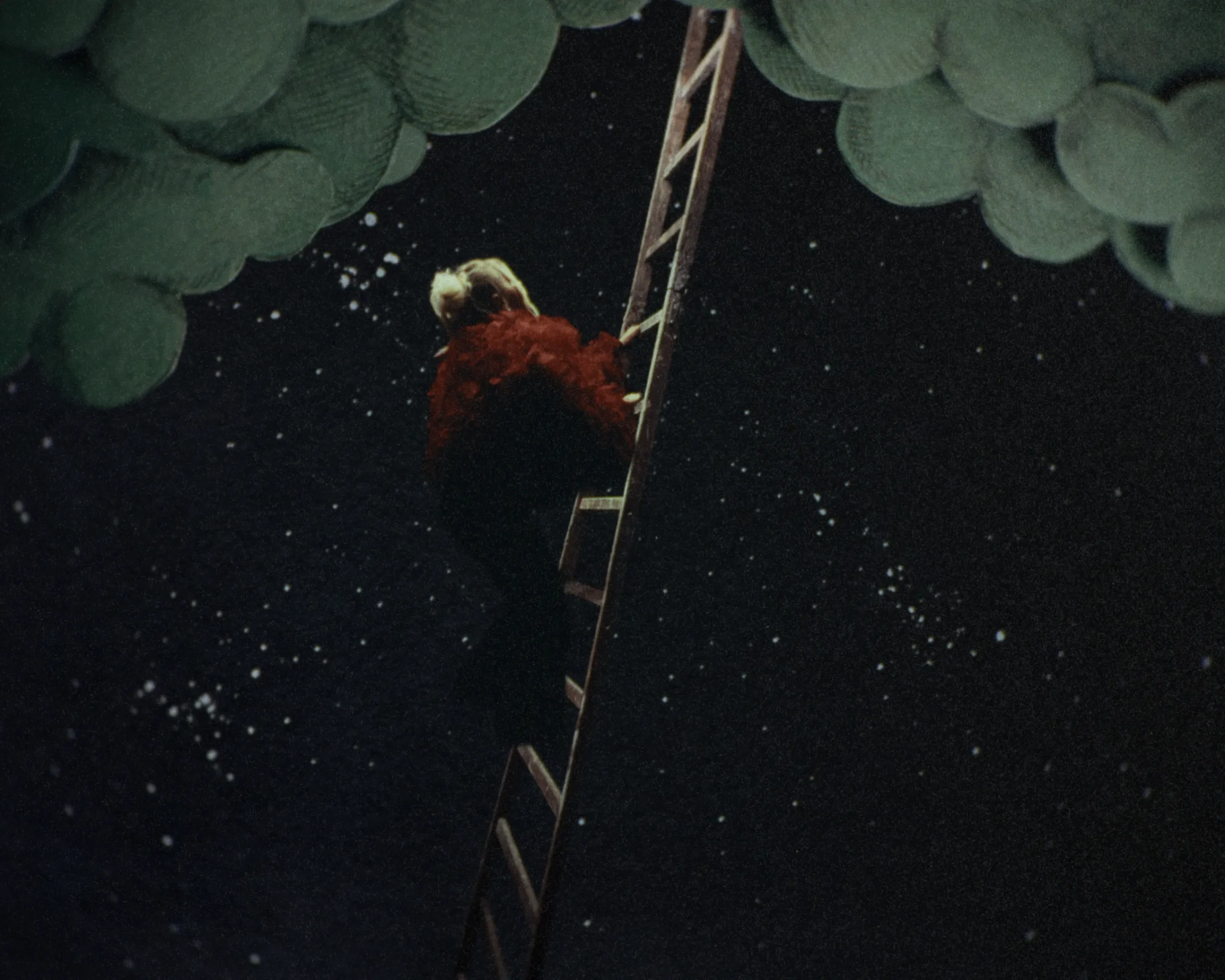 260308_MB_AURA_MV_2700x2150_framegrabs_1.20.1_1.7.2